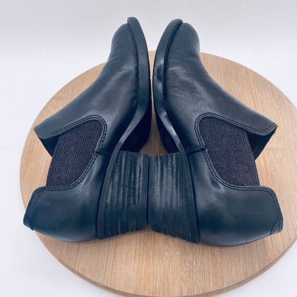 Born Boots Womens 7 Black Leather Pull On Ankle Western Minimalist - Picture 9 of 11